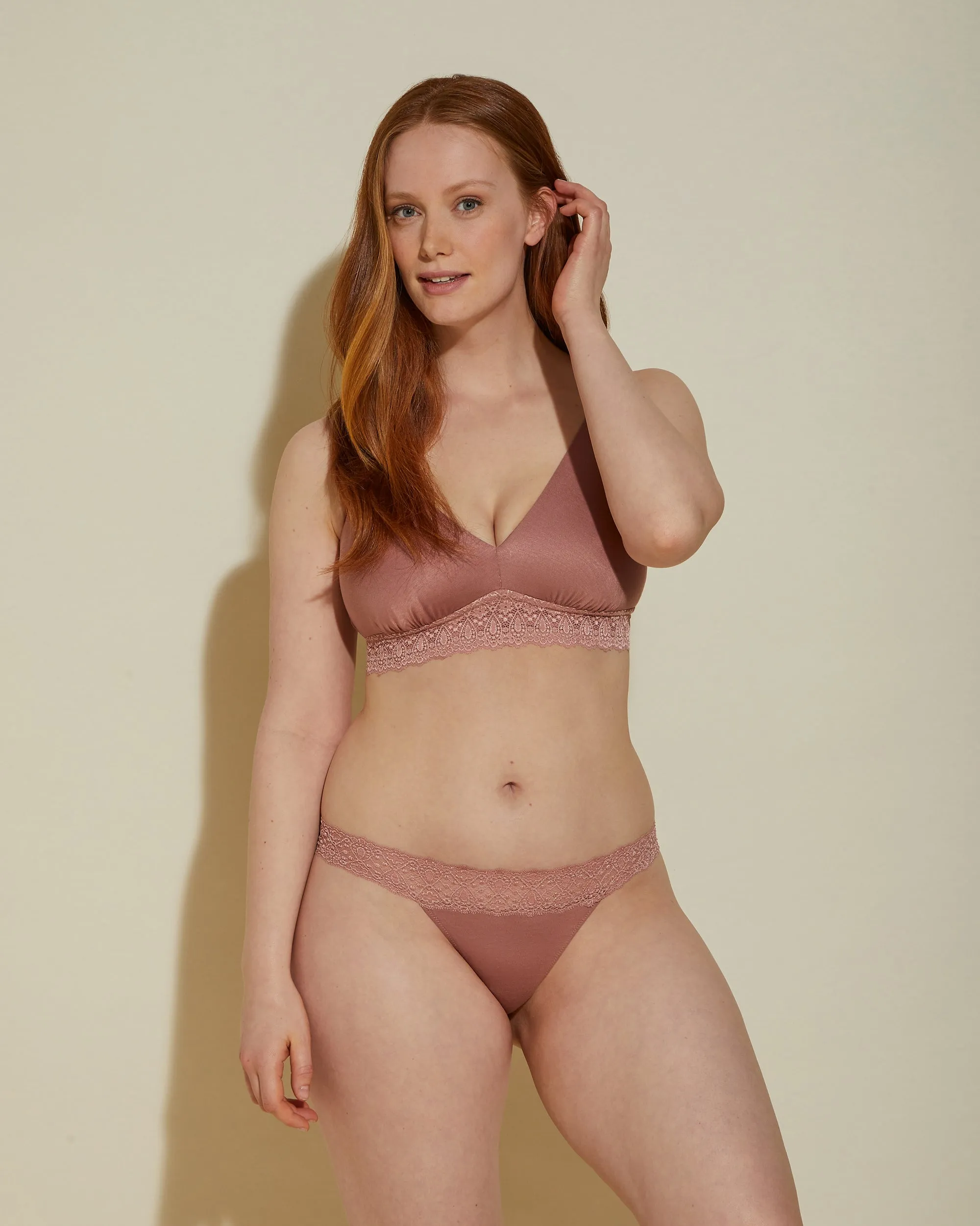 Curvy Scoop Bralette